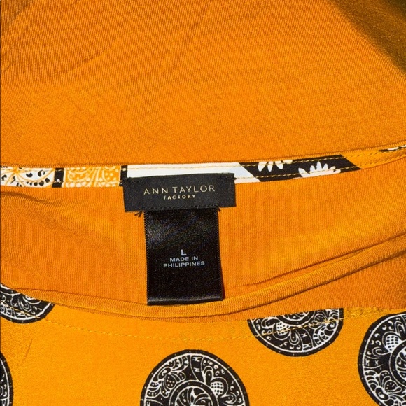 Ann Taylor Factory Mustard and Black Patterned Blouse - Picture 4 of 4